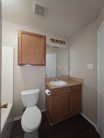 1249 Village Garden Drive, Azle, TX 76020