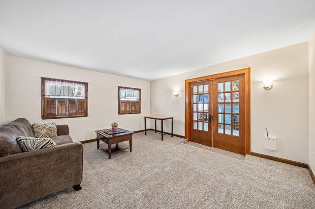 2196 Ferris Road, Columbus, OH 43224