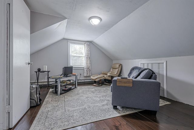 205 Bourne Street, Manchester, NH 03103