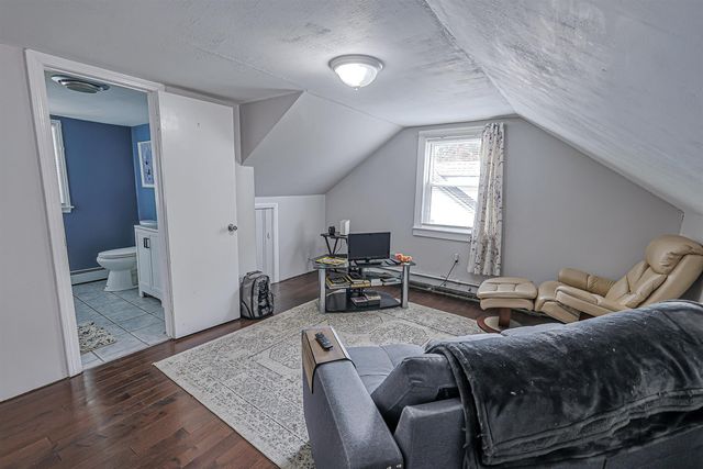 205 Bourne Street, Manchester, NH 03103