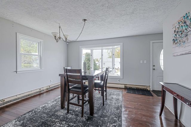 205 Bourne Street, Manchester, NH 03103