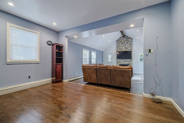 205 Bourne Street, Manchester, NH 03103