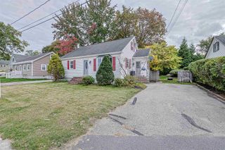 205 Bourne Street, Manchester, NH 03103
