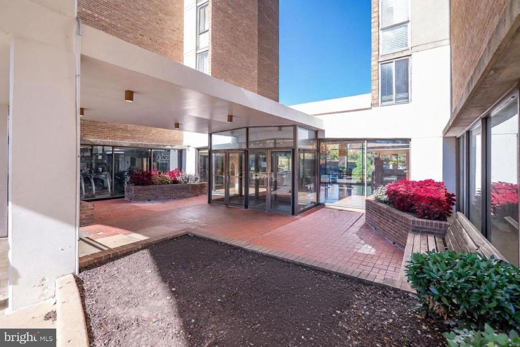 Image 26 of property listing at 1836 METZEROTT RD #1720, Hyattsville, MD 20783