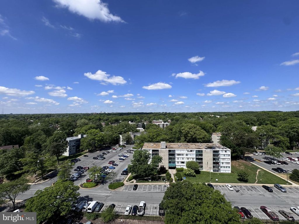 Image 33 of property listing at 1836 METZEROTT RD #1720, Hyattsville, MD 20783