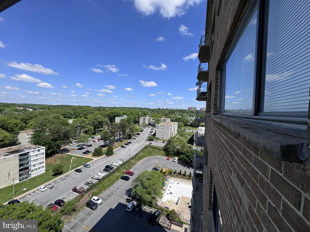 Image 34 of property listing at 1836 METZEROTT RD #1720, Hyattsville, MD 20783