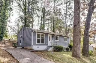 2386 Arno NW Court, Atlanta, GA 30318