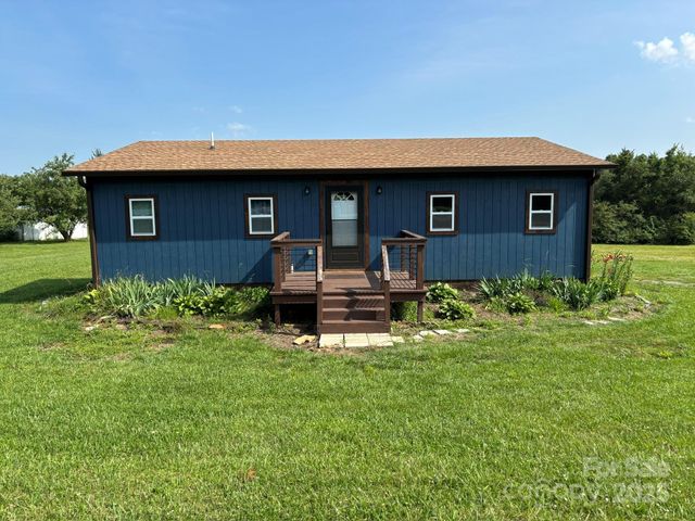 490 County Line Road, Stony Point, NC 28678
