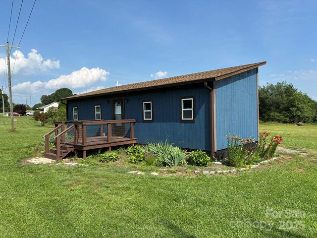 490 County Line Road, Stony Point, NC 28678