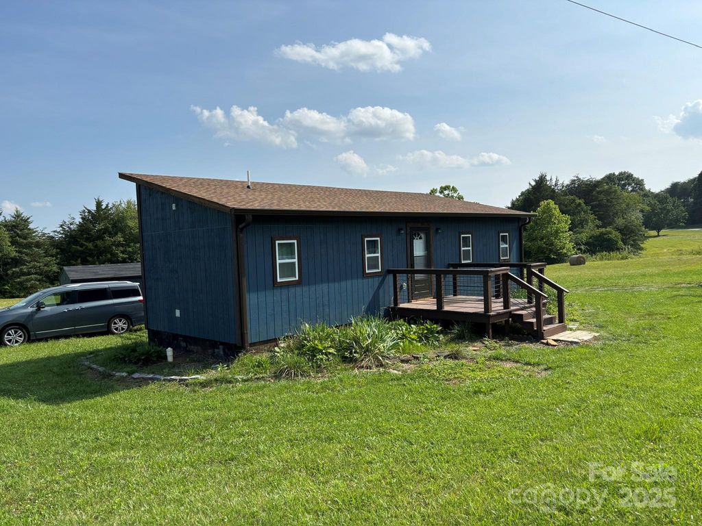 490 County Line Road, Stony Point, NC 28678