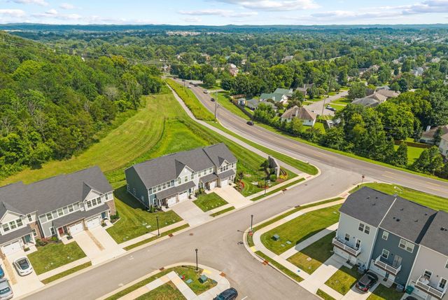 1000 Mountain View Dr, Thompsons Station, TN 37179