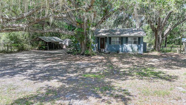 2403 SE POINTER AVENUE, Arcadia, FL 34266