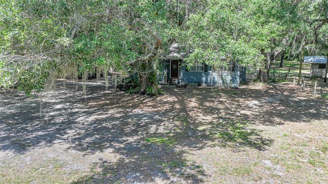 2403 SE POINTER AVENUE, Arcadia, FL 34266