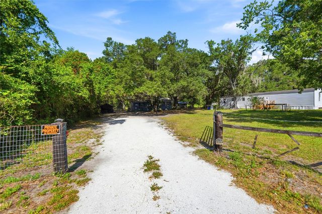2403 SE POINTER AVENUE, Arcadia, FL 34266