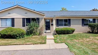 26583 Franklin Pointe Drive 153, Southfield, MI 48034
