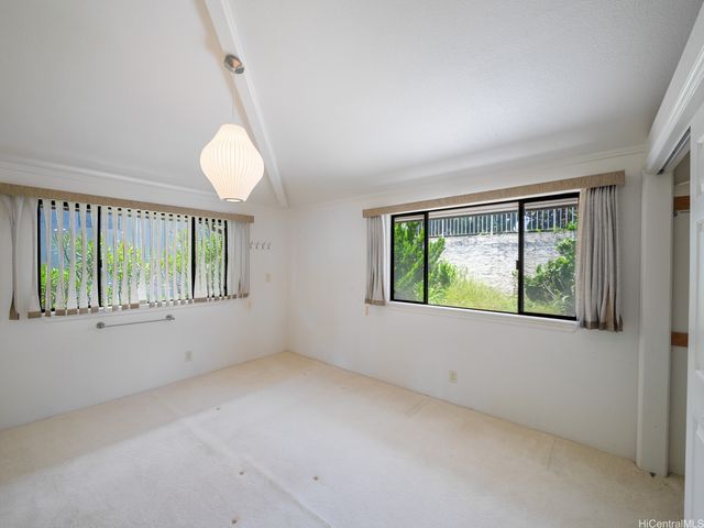 830 Ikena Circle, Honolulu, HI 96821