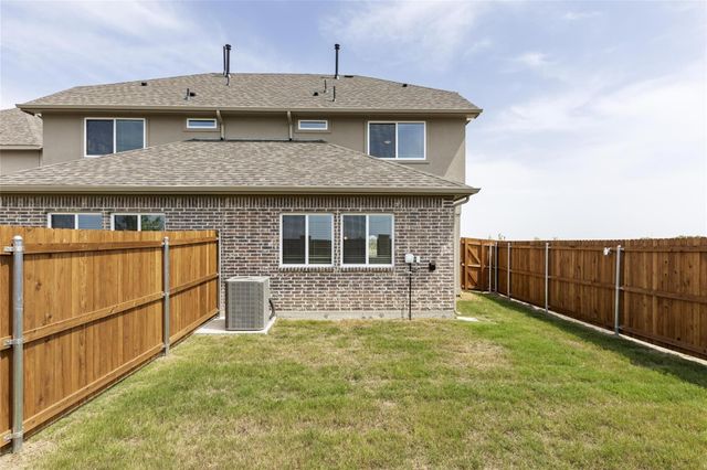 1060 Happy Holly Road, Lavon, TX 75166