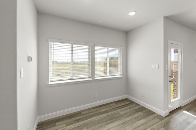 1060 Happy Holly Road, Lavon, TX 75166