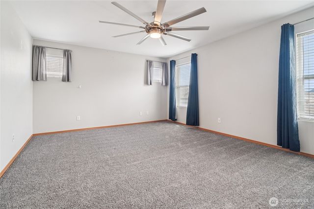 5449 Emerald Court, Mount Vernon, WA 98273