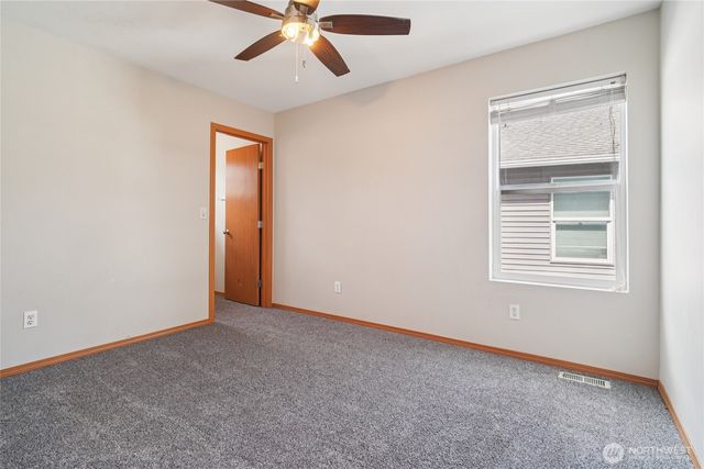 5449 Emerald Court, Mount Vernon, WA 98273