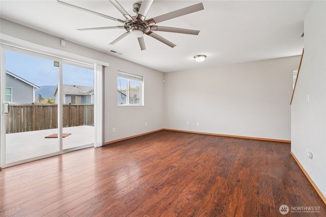 5449 Emerald Court, Mount Vernon, WA 98273