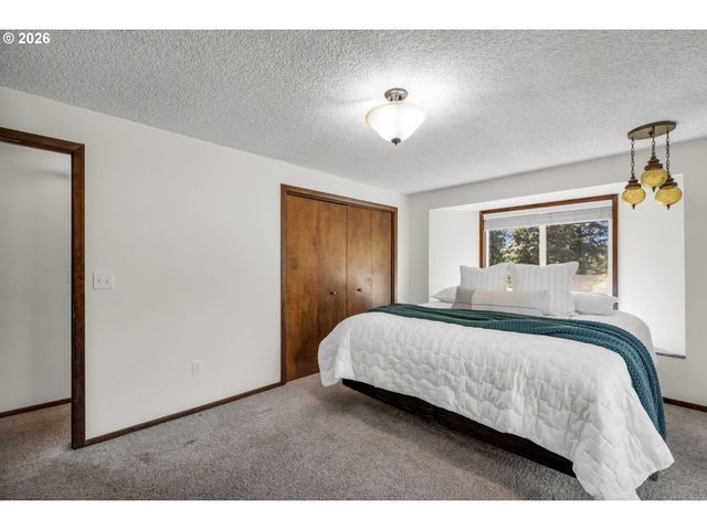 704 Ne HUGHES Rd, Washougal, WA 98671