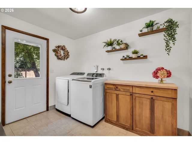 704 Ne HUGHES Rd, Washougal, WA 98671