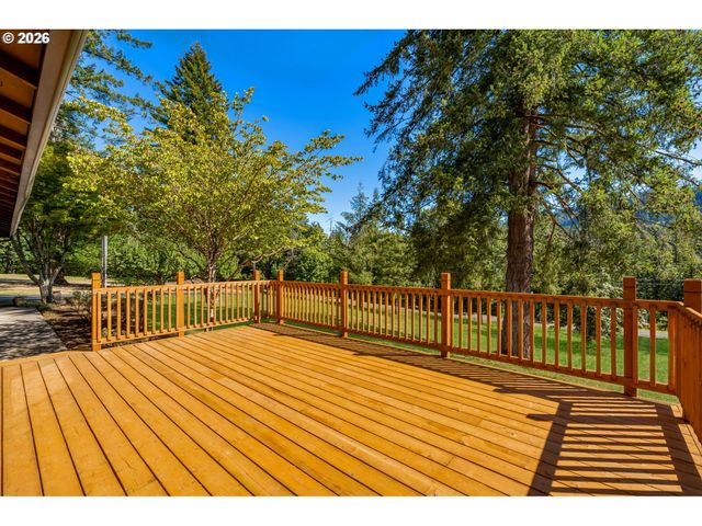 704 Ne HUGHES Rd, Washougal, WA 98671
