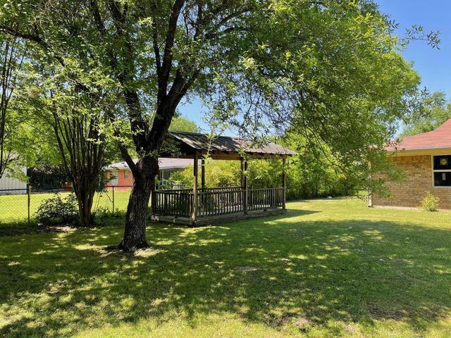 114 Briar Lane, Crockett, TX 75835