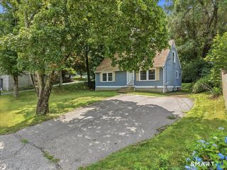124 Yantic Road, Norwich, CT 06360