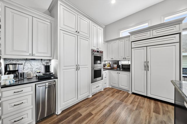 1058 Redfish Street, Bayou Vista, TX 77563