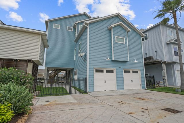 1058 Redfish Street, Bayou Vista, TX 77563