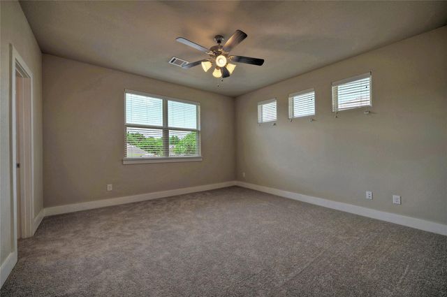 508 High Tech DR B, Georgetown, TX 78626