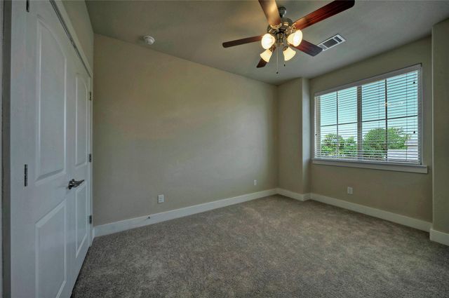 508 High Tech DR B, Georgetown, TX 78626