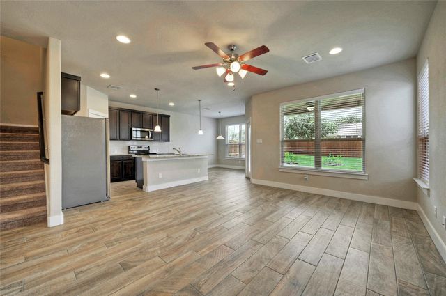 508 High Tech DR B, Georgetown, TX 78626