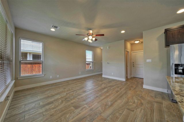 508 High Tech DR B, Georgetown, TX 78626