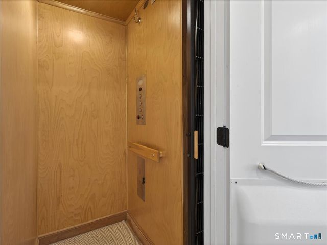 48 Groveway, Clinton, CT 06413
