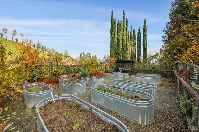 4188 Saint Helena Hwy, Calistoga, CA 94515