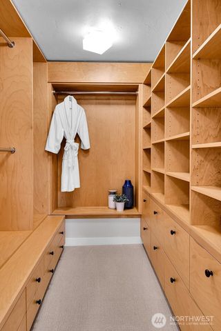 121 E Edgar Street, Seattle, WA 98102