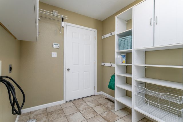 2811 WAYNESBORO DR, Columbia, MO 65202