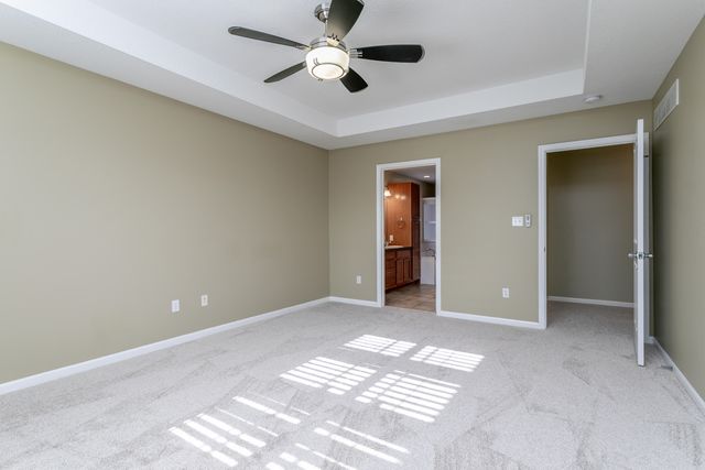 2811 WAYNESBORO DR, Columbia, MO 65202