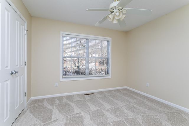 2811 WAYNESBORO DR, Columbia, MO 65202