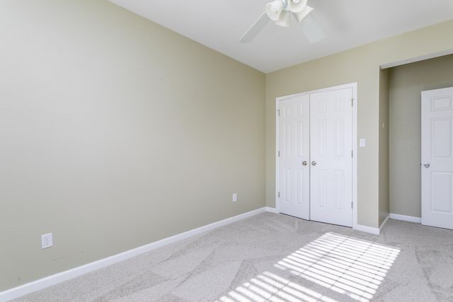 2811 WAYNESBORO DR, Columbia, MO 65202