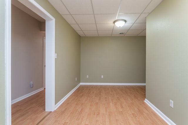 2811 WAYNESBORO DR, Columbia, MO 65202