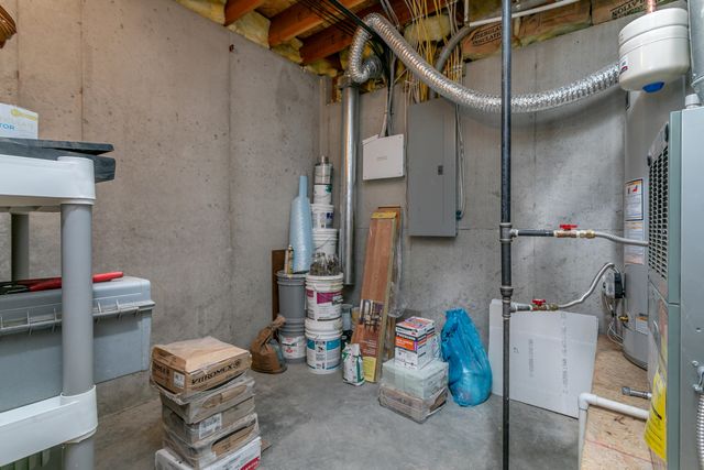 2811 WAYNESBORO DR, Columbia, MO 65202