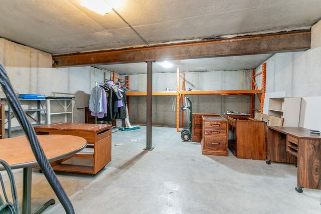 2811 WAYNESBORO DR, Columbia, MO 65202