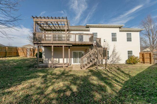 2811 WAYNESBORO DR, Columbia, MO 65202