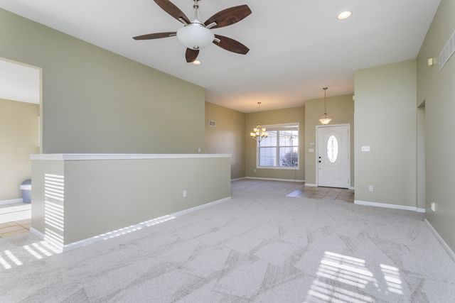 2811 WAYNESBORO DR, Columbia, MO 65202