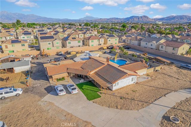 851 S Acacia Ave, Rialto, CA 92376