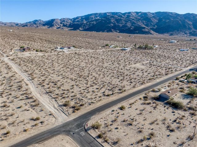 74835 Morning Dr, 29 Palms, CA 92277